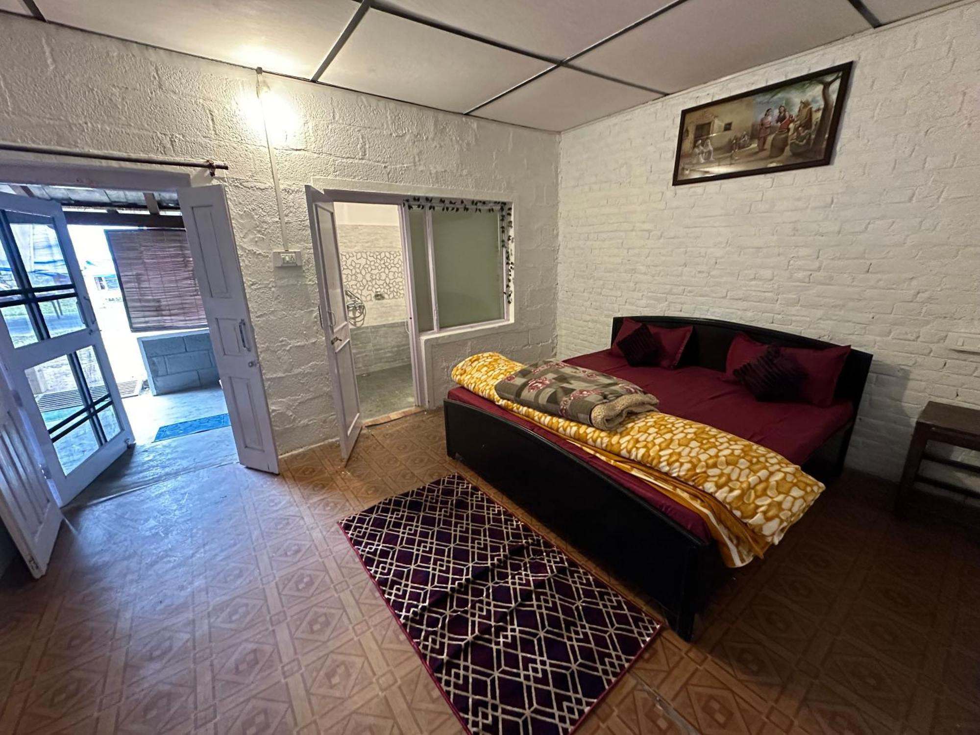 Dreamwoods A Travellers Farm Pansiyon Dharamshala Dış mekan fotoğraf